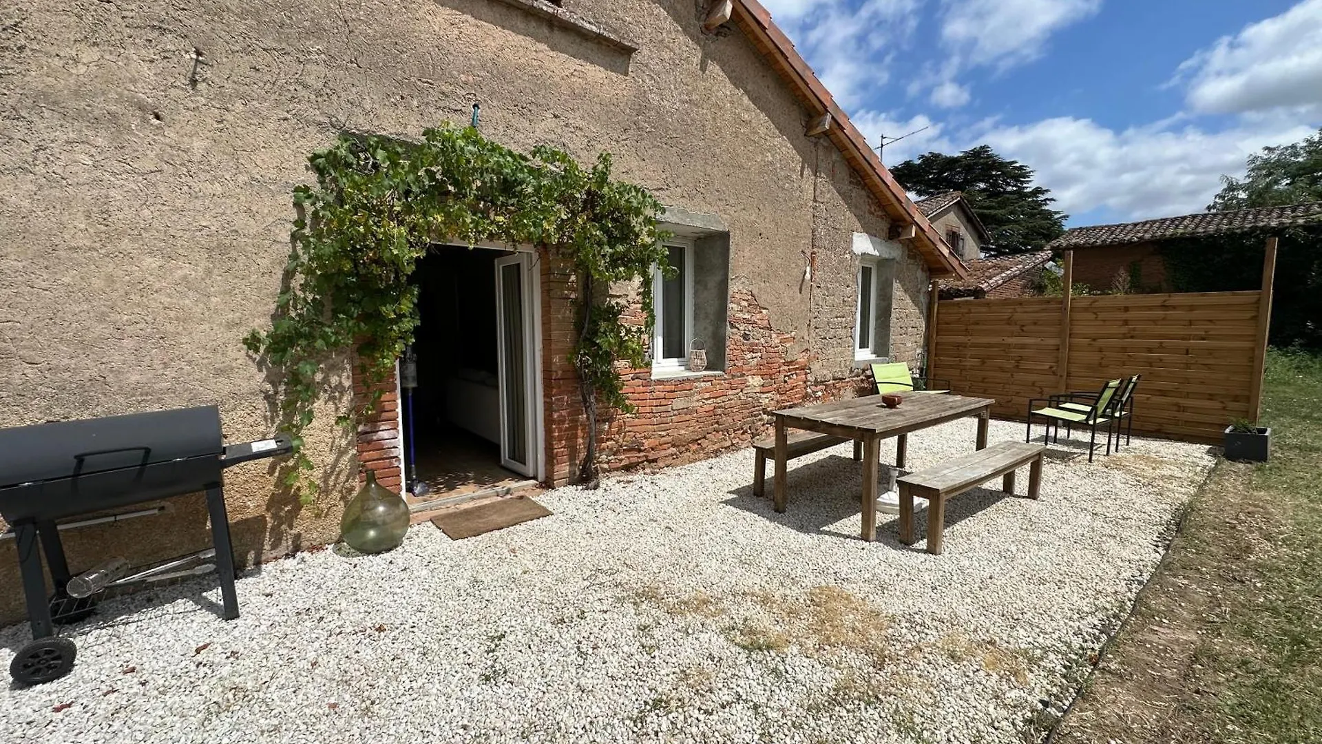 La Parenthese Villa Lagrave 0*,  Frankrig